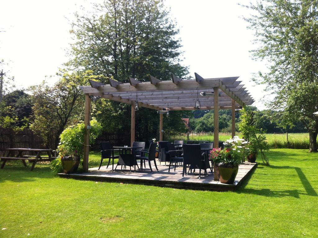 The Nags Head Hotel Great Missenden Bagian luar foto