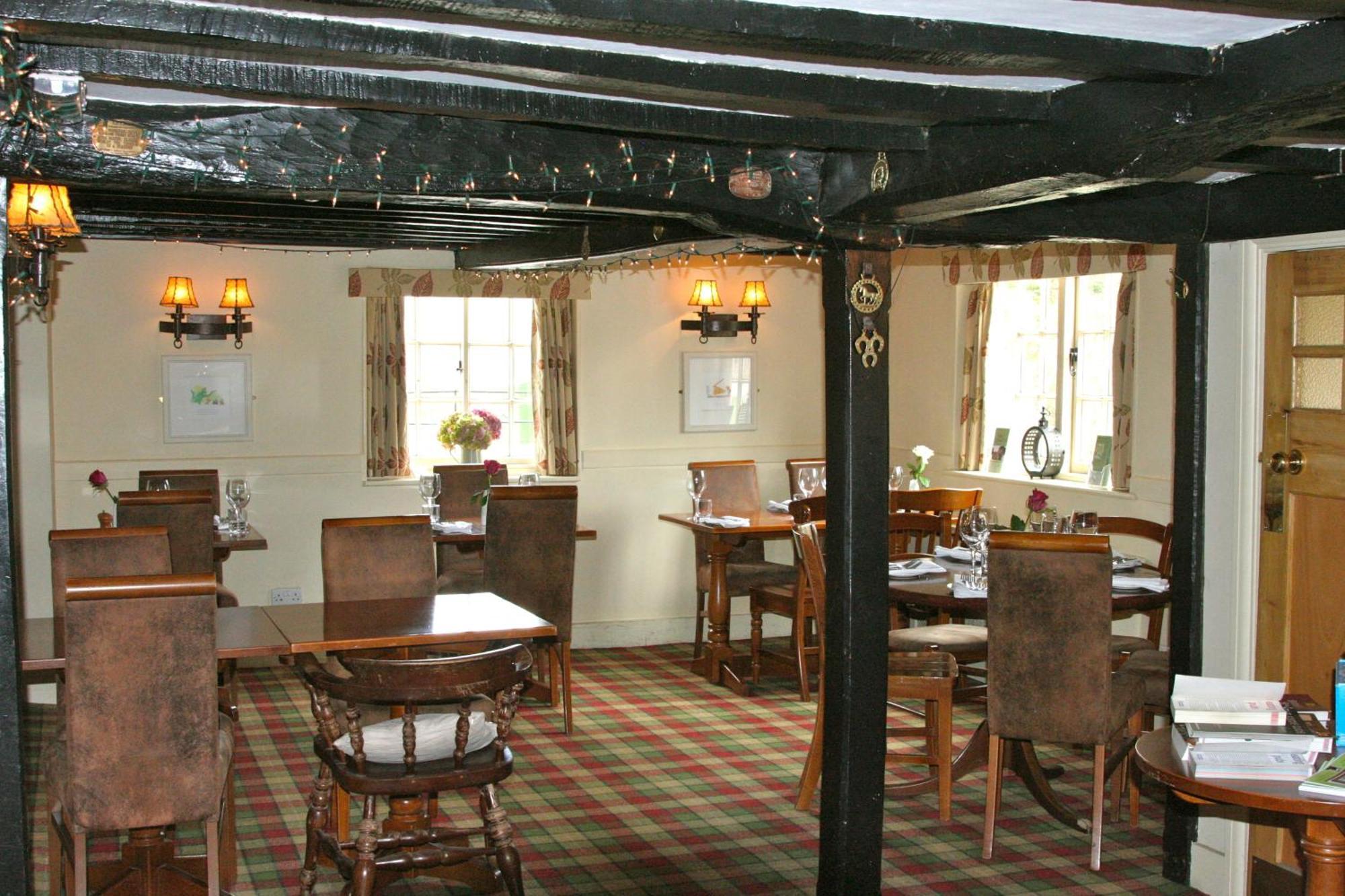The Nags Head Hotel Great Missenden Bagian luar foto
