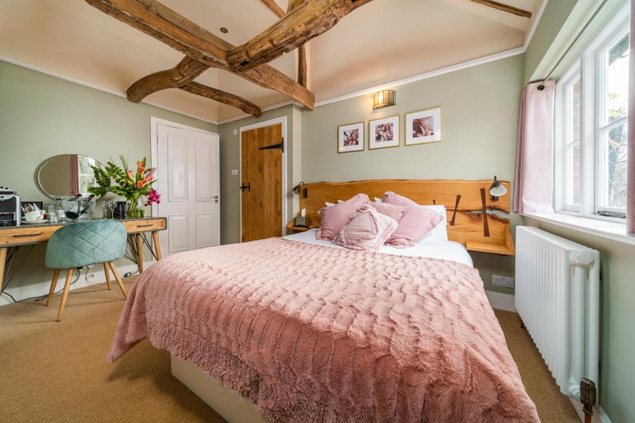 The Nags Head Hotel Great Missenden Bagian luar foto